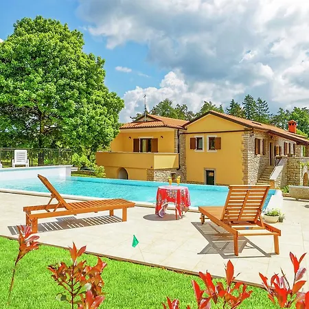 Charming In Heki With Swimming Pool * 파진